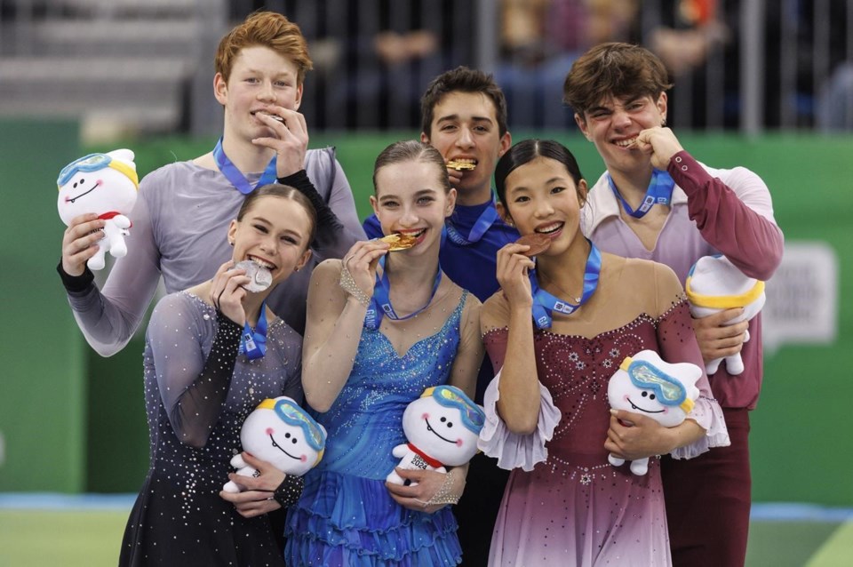 Figure skaters Behnke and Sauve to serve as Canadian flagbearers at