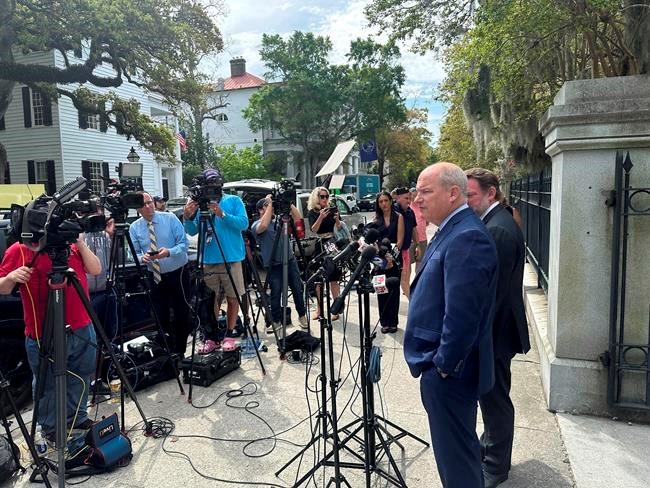 Alex Murdaugh gets 40 years in federal prison for stealing from ...