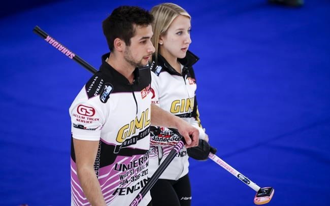 Kanada porazila Českou republiku a Nizozemsko a udržela si neporazitelný rekord na Mistrovství světa v curlingu smíšených dvojic