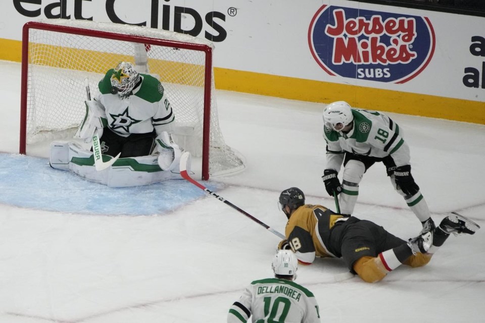 Noah Hanifin breaks late tie, Golden Knights beat Stars 2-0 to force Game 7