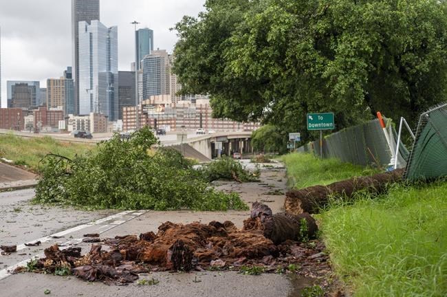 Severe Storms Kill At Least 4 In Houston, Knock Out Power To 850,000 Homes And Businesses (huffpost.com)