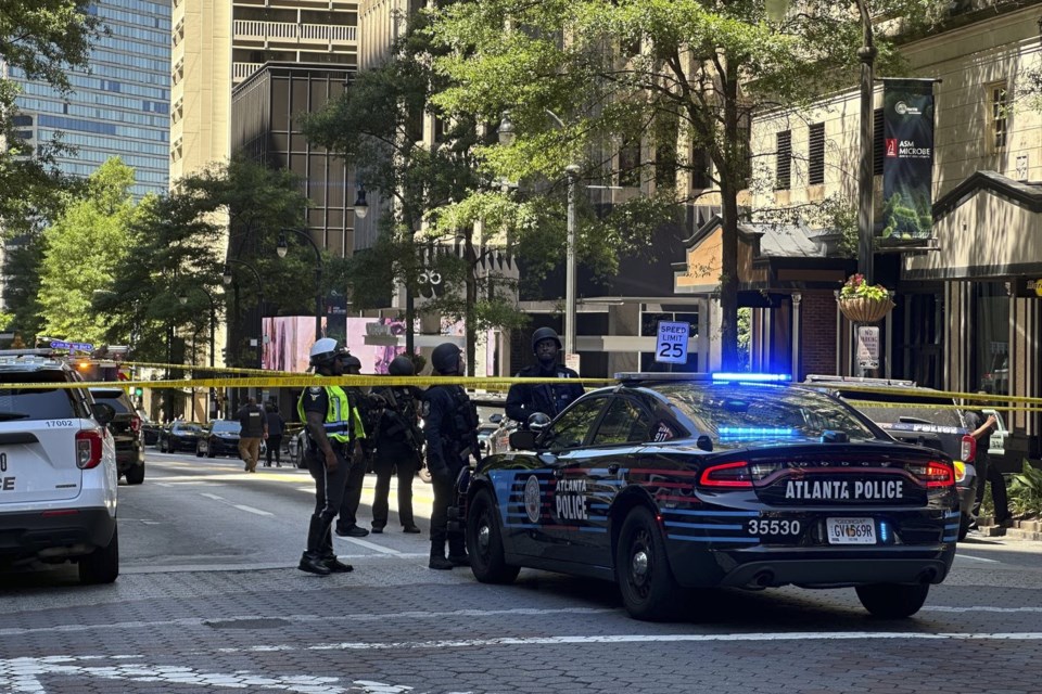 Four people shot at downtown Atlanta food court, mayor says
