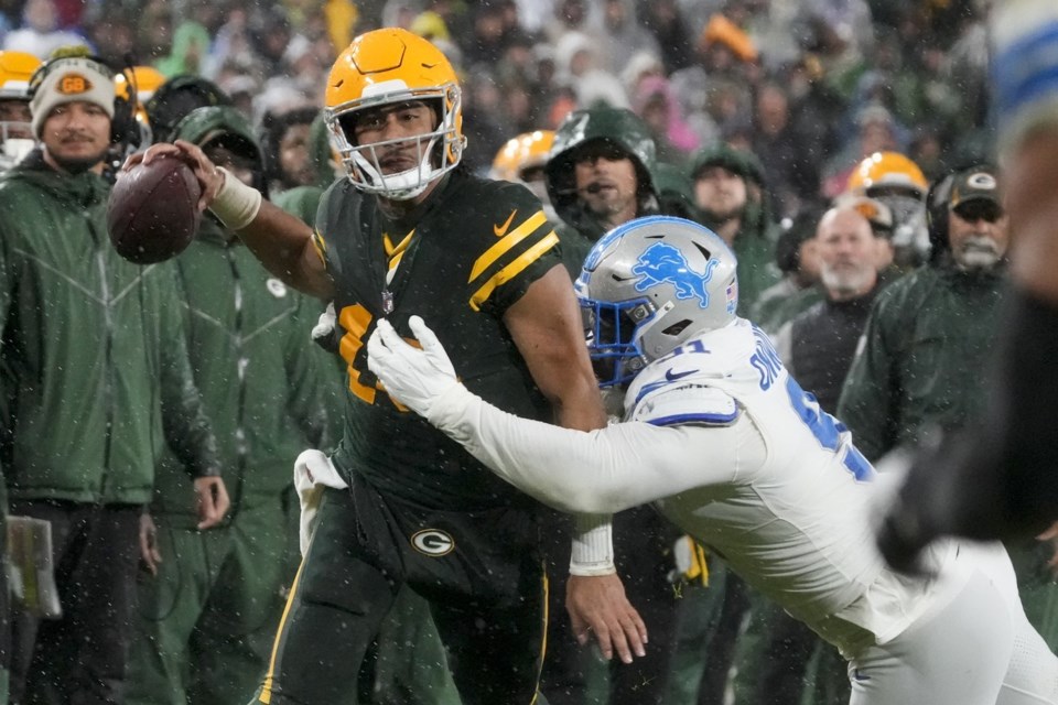 Packers QB Jordan Love plays through groin injury against Lions but throws  critical pick-6 - Delta Optimist