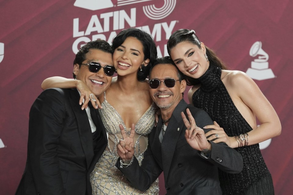 Marc Anthony pays tribute to salsa at the Latin Grammys, a 25th anniversary  party - Squamish Chief