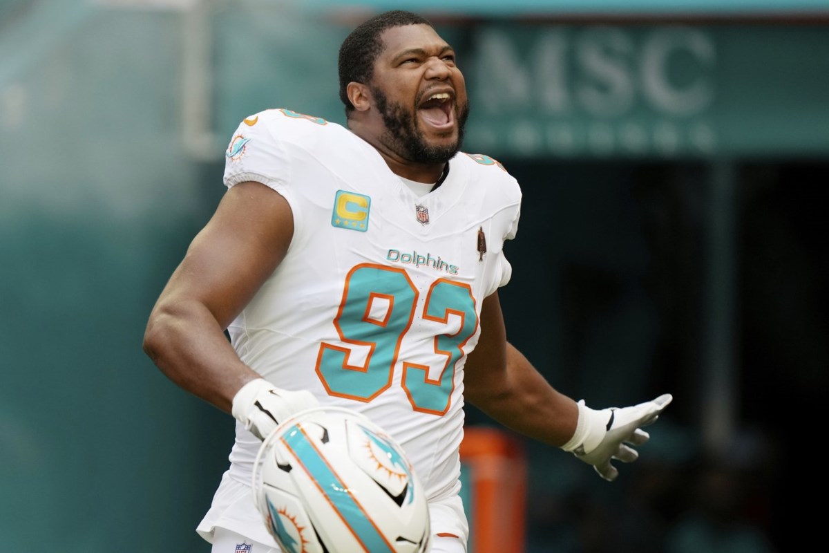 Dolphins veteran DT Calais Campbell could join a contender if Miami is eliminated from playoff race - Bowen Island Undercurrent