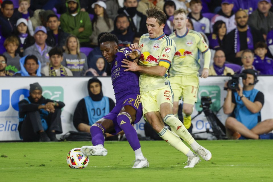 Andres Reyes, Carlos Coronel lead Red Bulls to MLS Cup final with 10