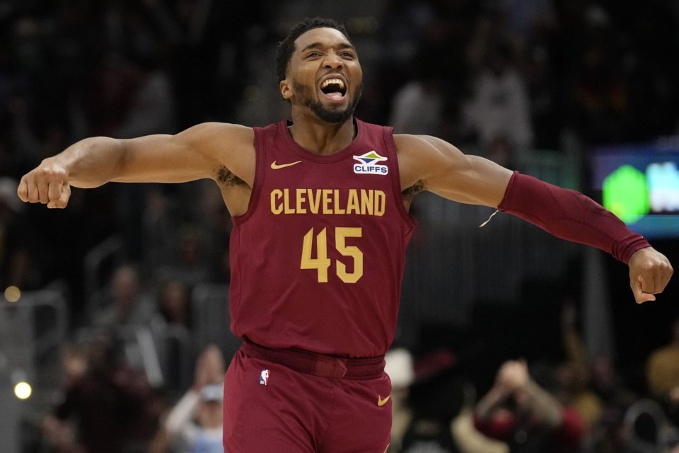 Donovan Mitchell saves best for last, scores 20 in fourth quarter as  Cavaliers close out Celtics - St. Albert News