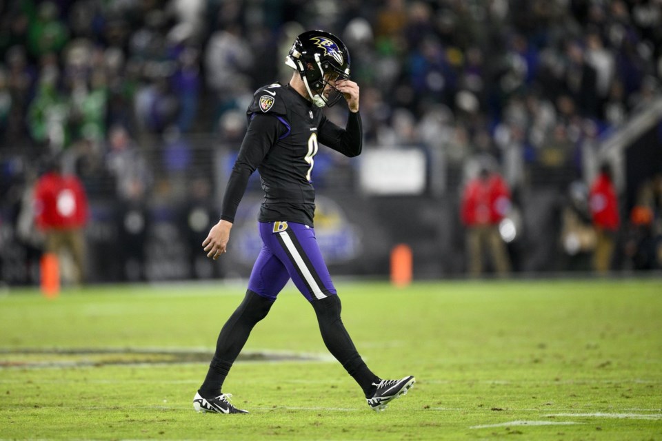 Justin Tucker's slump continues as the Ravens lose 24-19 to the Eagles -  Coast Reporter
