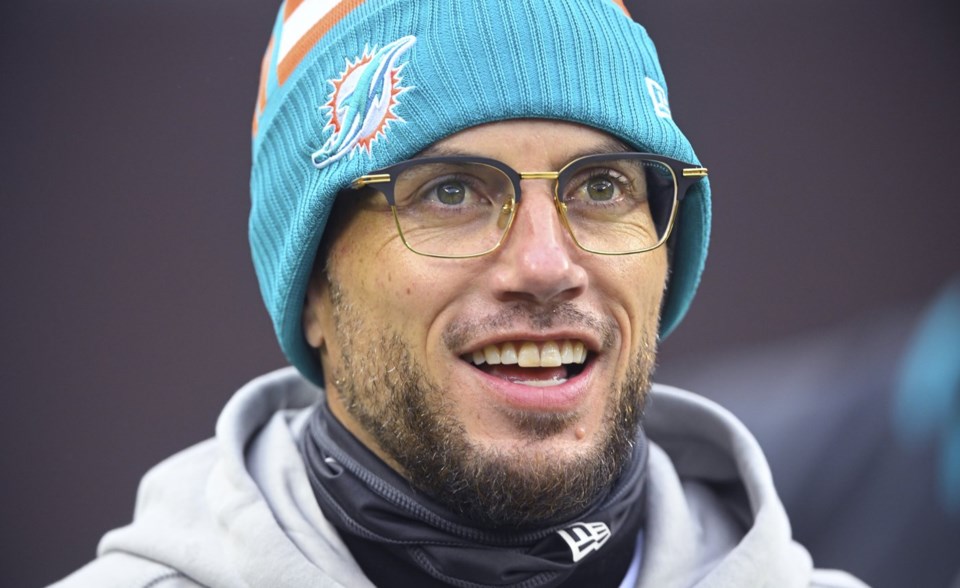 Dolphins owner says coach Mike McDaniel and GM Chris Grier will return next season - Athabasca, Barrhead & Westlock News