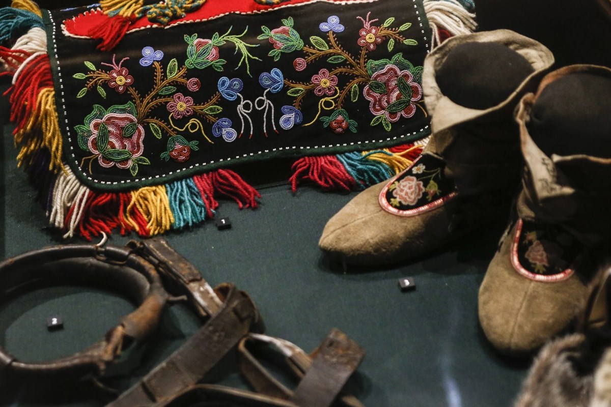 Hudson's Bay artifacts would be at home with prior Manitoba donations: archivists