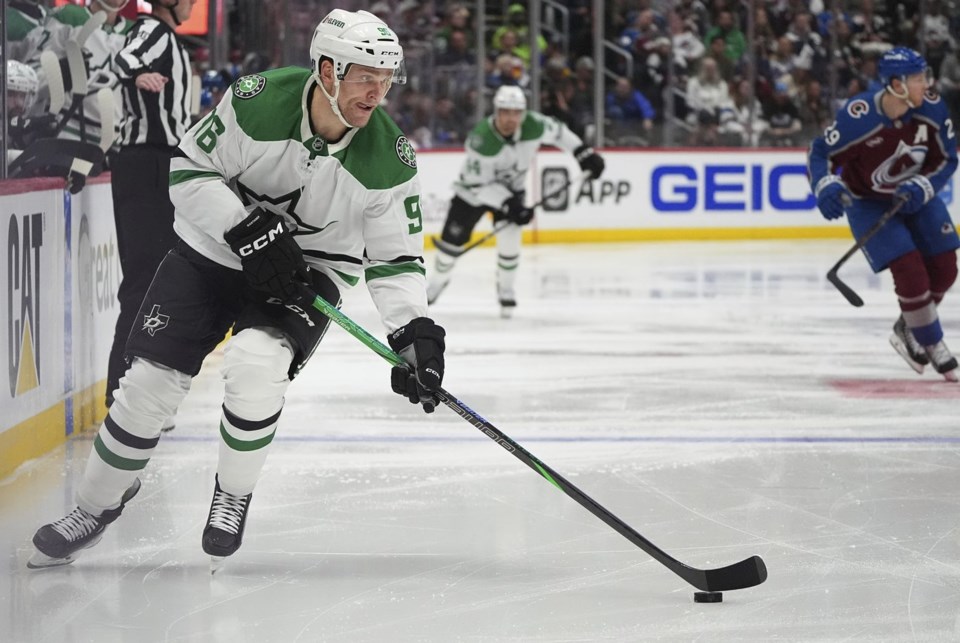 Mikko Rantanen is settling in as a Star, and now really on other side after goal against the Avs