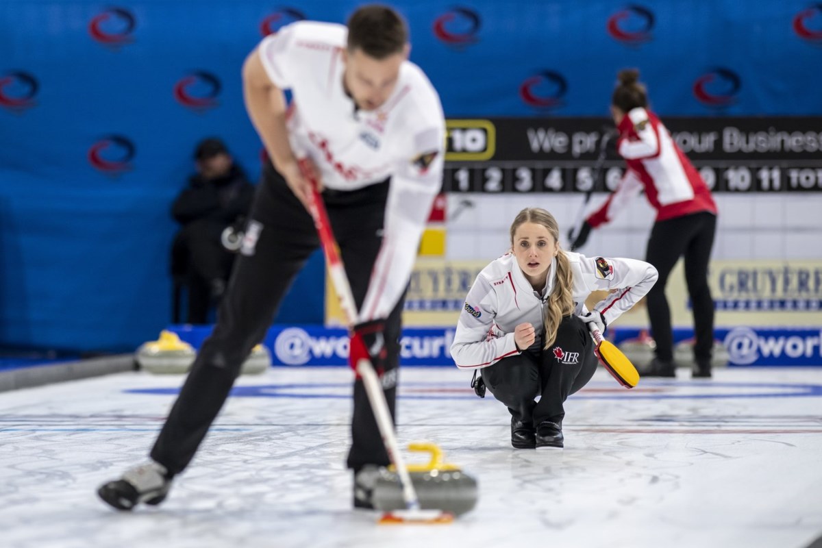 Peterman, Gallant qualify for playoffs at mixed doubles curling championship