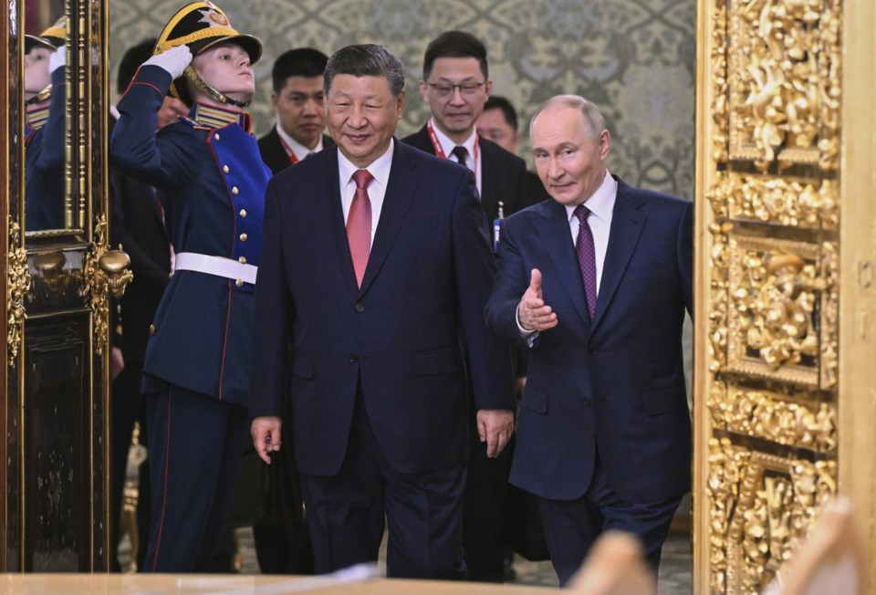 Ukraine accuses Russia of violating its own truce over 700 times as Kyiv ratifies US minerals deal
