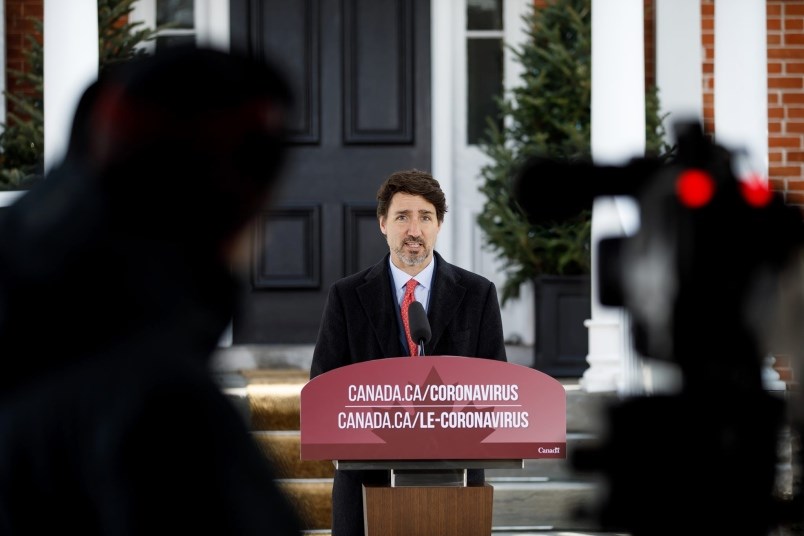Canada, US agree to extend border closure