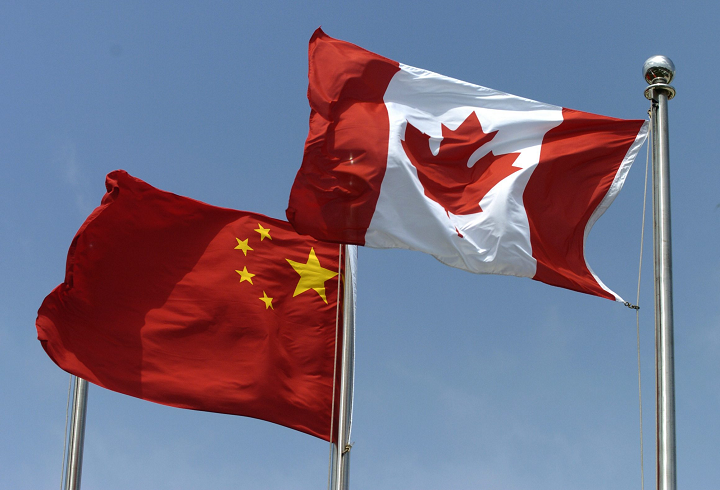 canada-china-flag