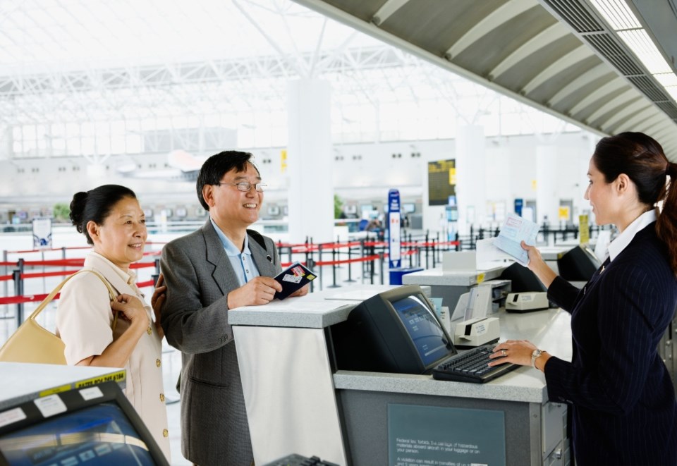 couple-at-airport