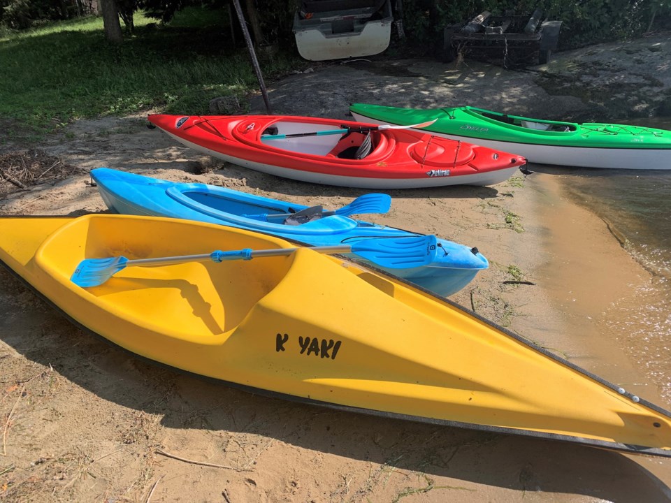 2019-08-01goodmorningnorthbaybct  4  Kayak armada. Photo by Brenda Turl for BayToday.