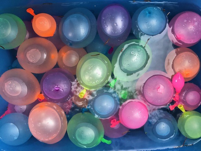 USED 2020-06-22 Water balloons