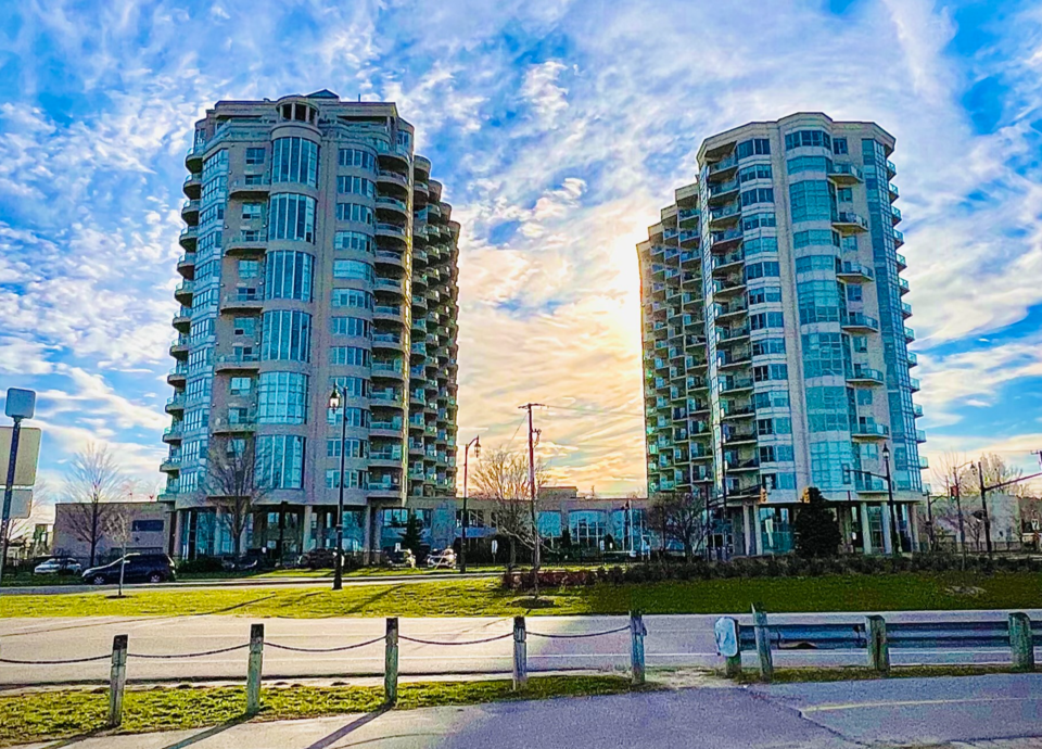 USED 2022-05-08 Barrie condos MK(1)