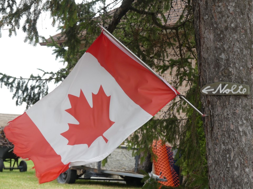 USED 2019-04-25-canada flag