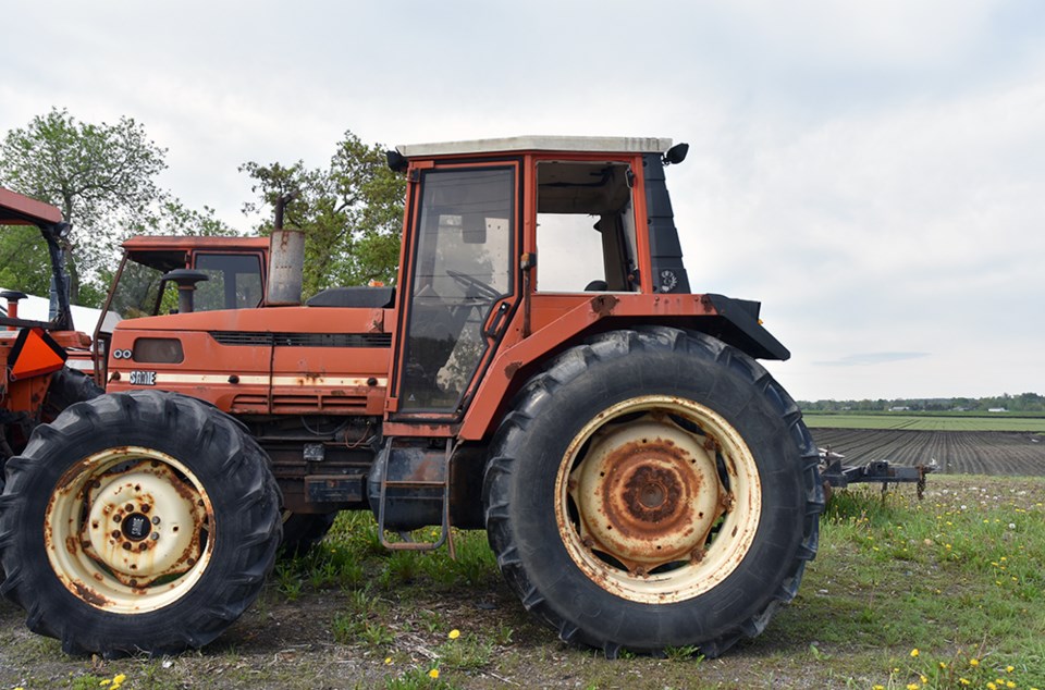 USED 2019-06-04-tractor