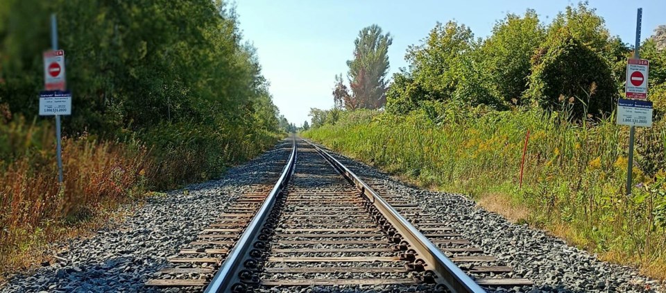 USED 2023-09-25-gm-bt-rail-line-bradford-wierenga