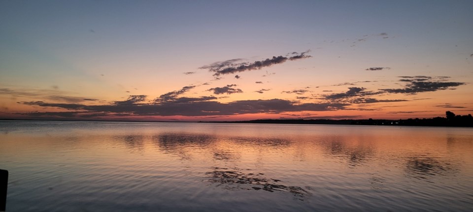 USED 22023-10-17-gm-mt-sunrise-at-midland-bay