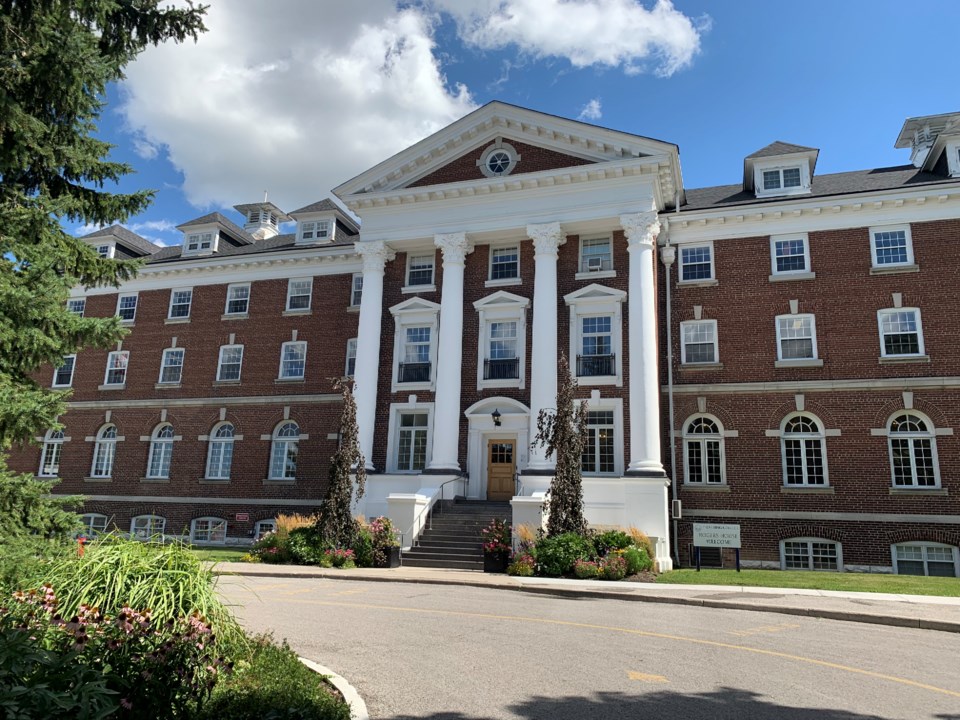 USED 2019 08 29 422 Pickering College DK