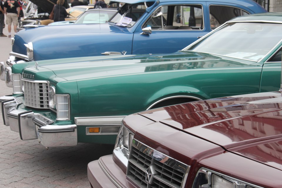 USED 2018-06-14goodmorning  7  Cars of all colours on display. Photo by Brenda Turl for BayToday.