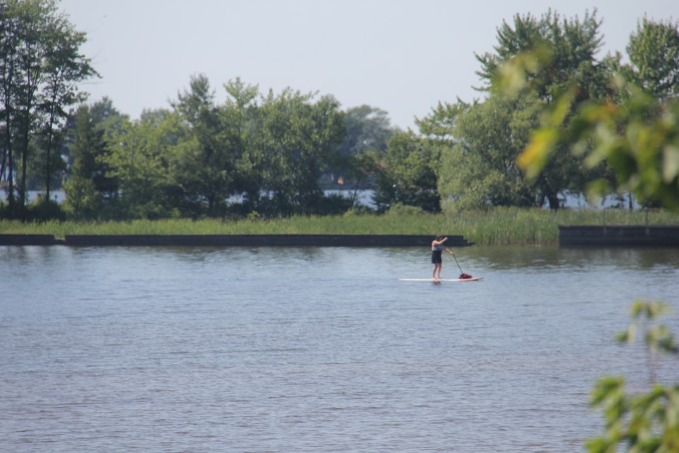 USED2018-07-12goodmorning  3 Paddle boarding on a calm Lake Nipissing. Photo by Brenda Turl for BayToday.