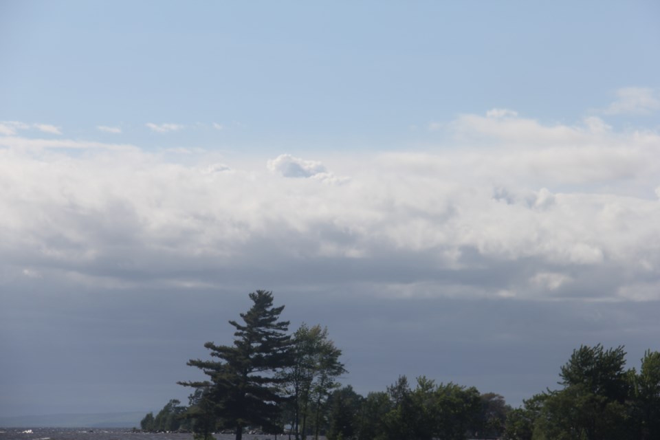 USED 2018-07-5goodmorning   1 Approaching storm clouds. Photo by Brenda Turl for BayToday.