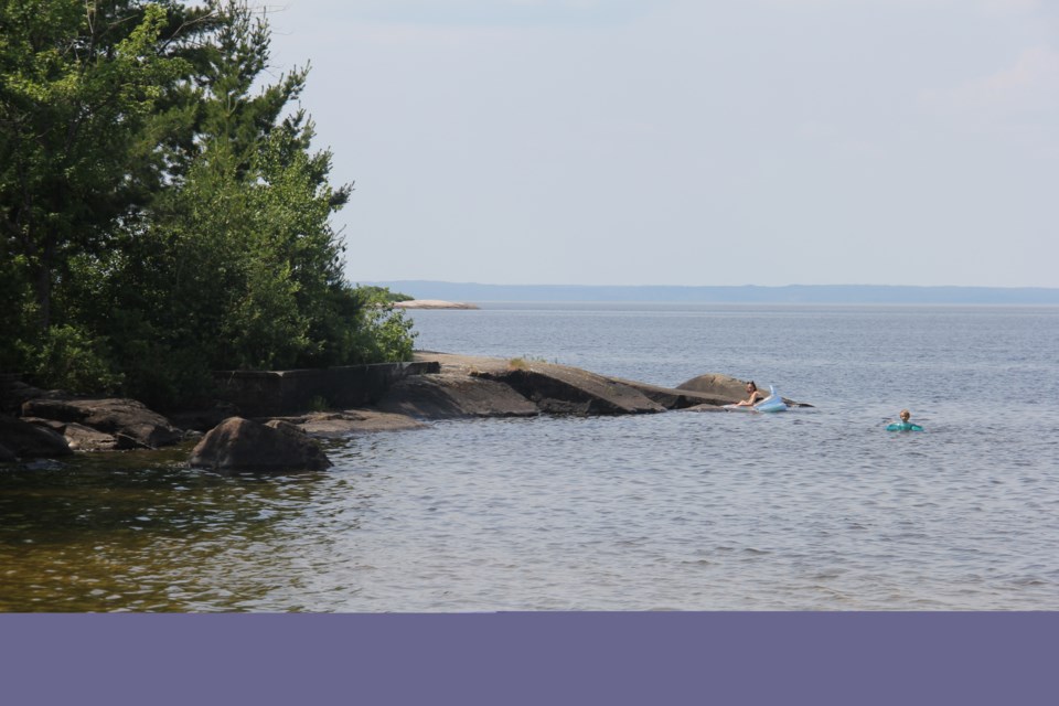 USED 2018-08-2goodmorning   6  Cooling off. Photo by Brenda Turl for BayToday.