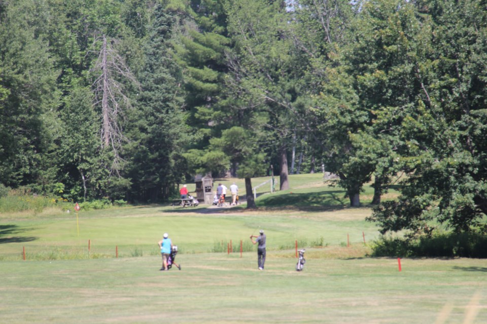 USED 2018-08-9goodmorning   8  Golfers at Pinewood. Photo by Brenda Turl for BayToday.