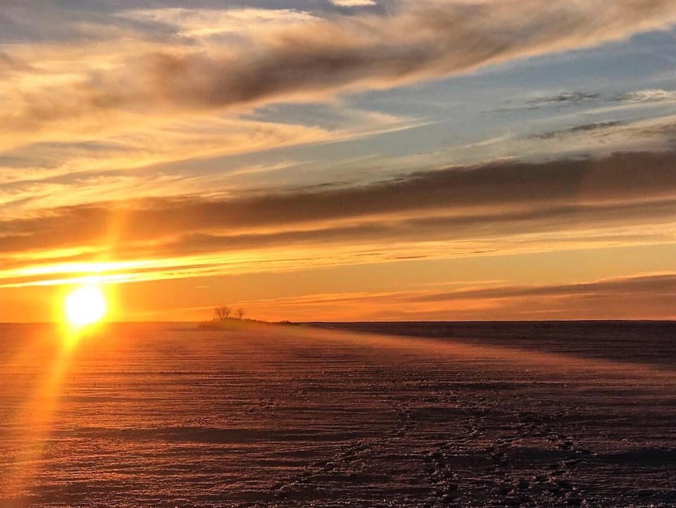 USED 2019-01-3goodmorning  6 Nipissing winter sunset. Photo by Tristan Tremblay