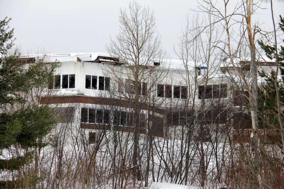 USED 2019-03-14goodmorning  1 The former Lookout Inn. Photo by Brenda Turl for BayToday.