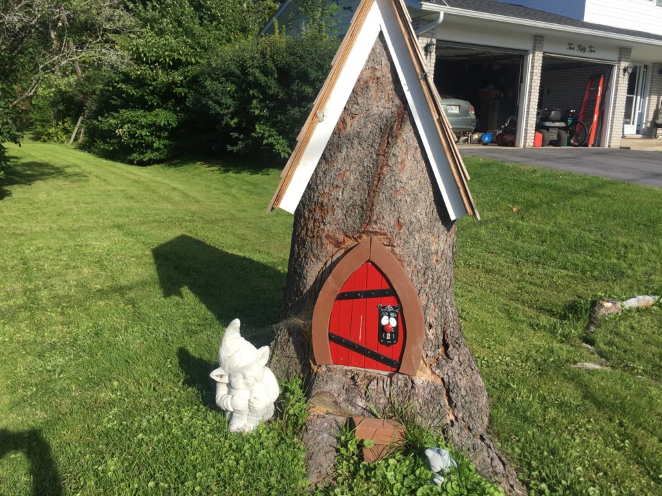 USED 2019-06-27goodmorning  2 A home for a gnome. Photo by Brenda Turl for BayToday.