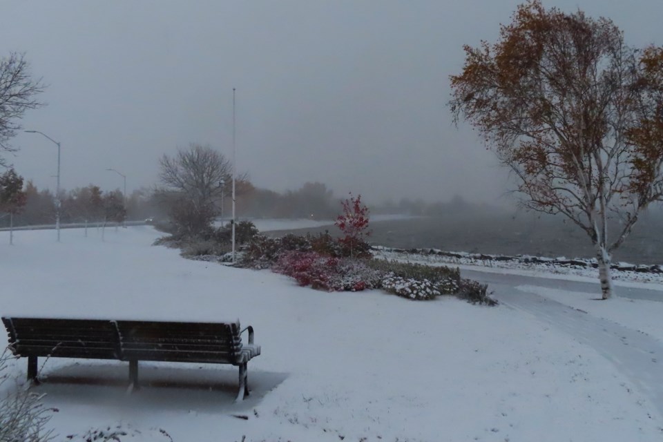 USED 2022-11-08goodmorningnorthbaybct-3-first-snowfall-north-bay-courtesy-of-krystyna-krasowska-wyrwa