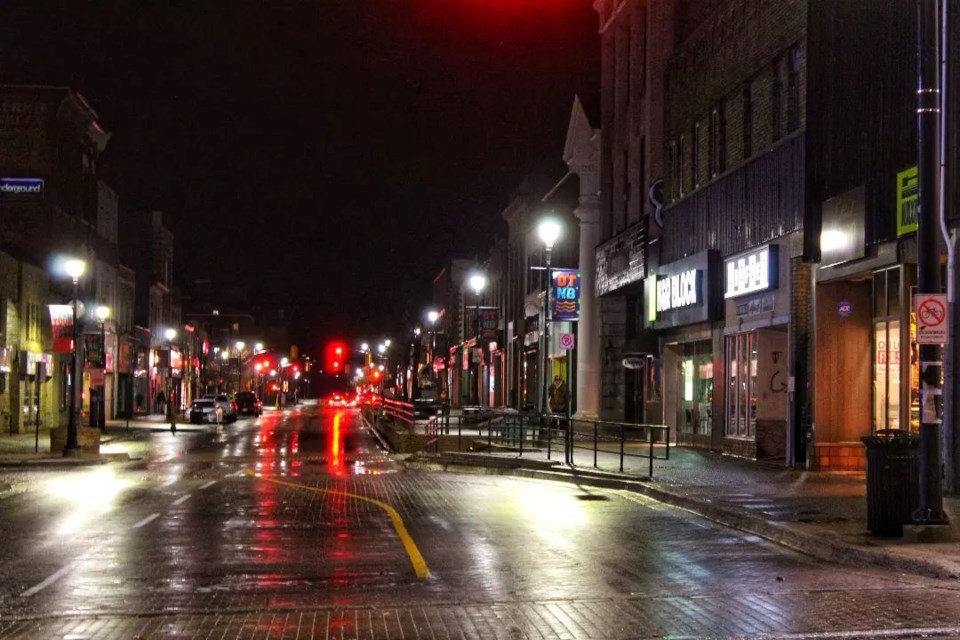 USED 2022-11-29goodmorningnorthbaybct-4-downtown-north-bay-late-night-courtesy-of-garrett-campbell
