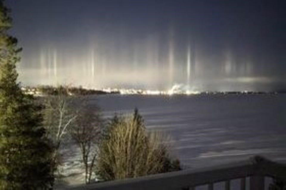USED 2023-2-14goodmorninbct-6-light-pillars-north-bay-submitted-by-brittany-amo