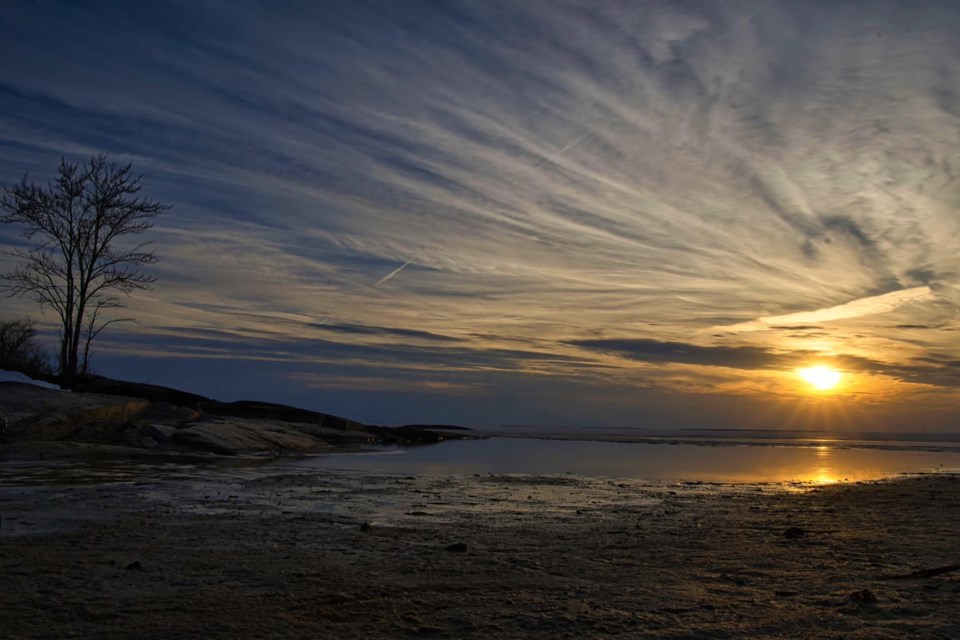 USED 2023-4-25goodmorningnorthbaybct-3-sunset-at-sunset-park-north-bay-steve-taylor