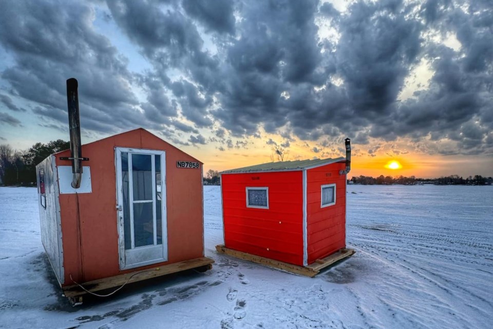 USED 2024-3-12goodmorningnorthbaybct-3-sunrise-and-ice-huts-waiting-for-removal-north-bay-dave-radcliffe