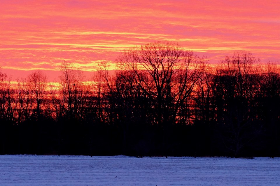 USED good-morning-dec-29-sunrise-over-niagara-river