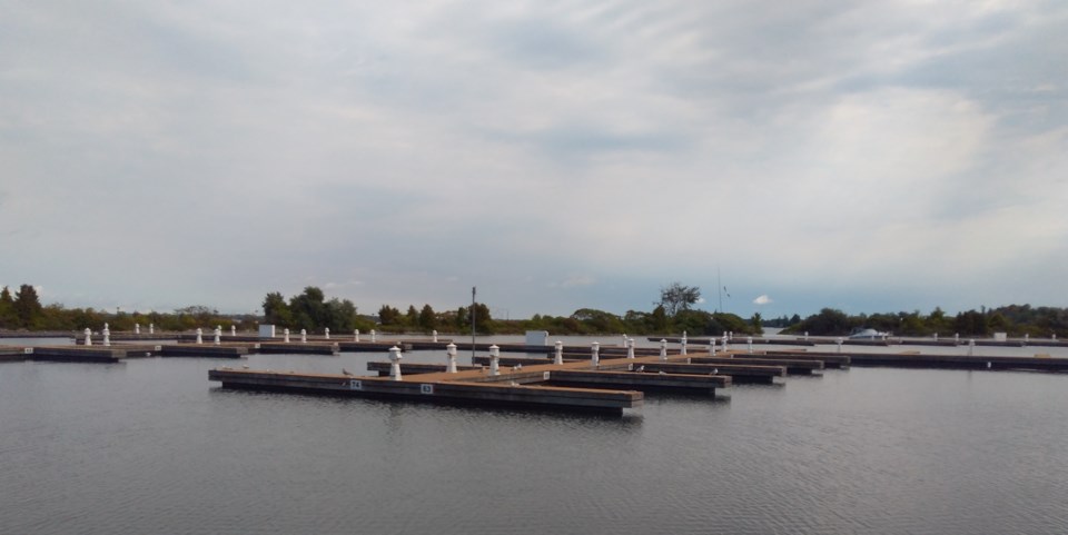 USED 2021-09-20 gm empty docks at port joella