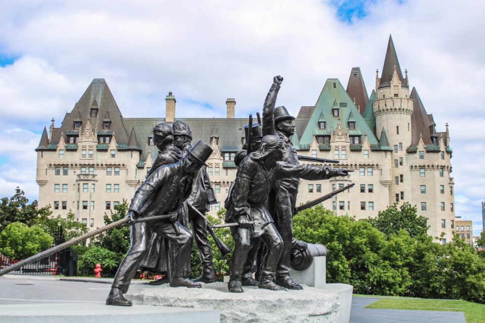 USED Ottawa 7 - 1812 monument (Photo credit - Janet Stephens)