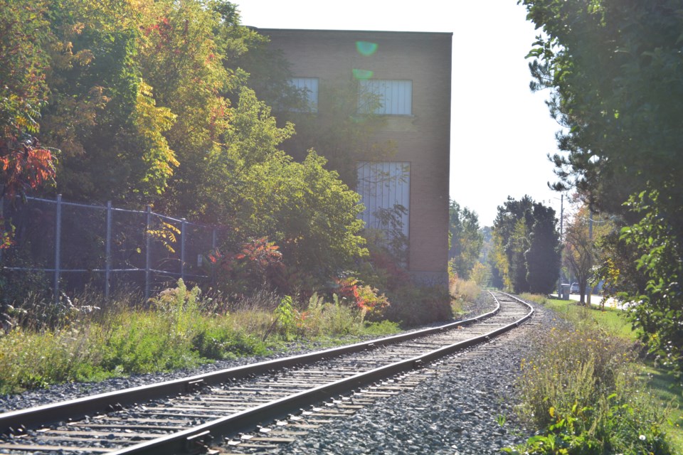 USED 20231024tracks1