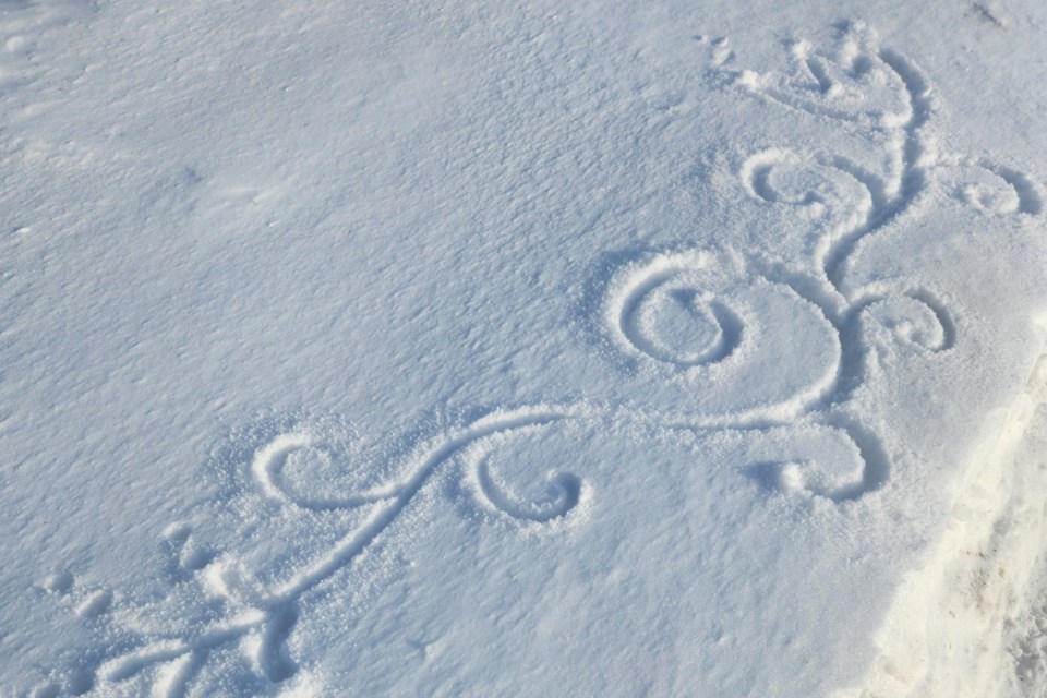 USED 030325_andrea-gosselin-snow-drawing