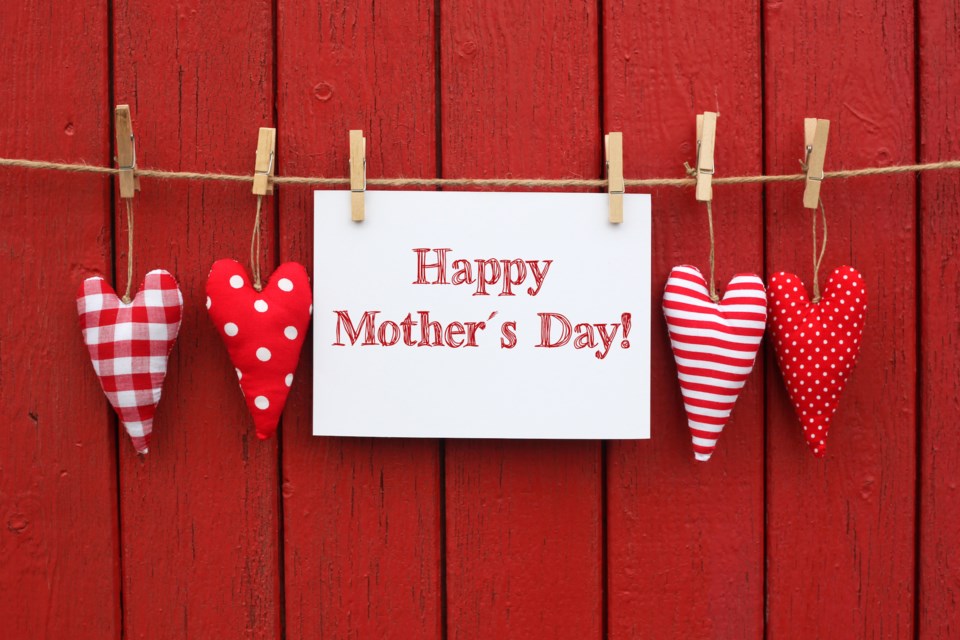 mothers day 2 AdobeStock