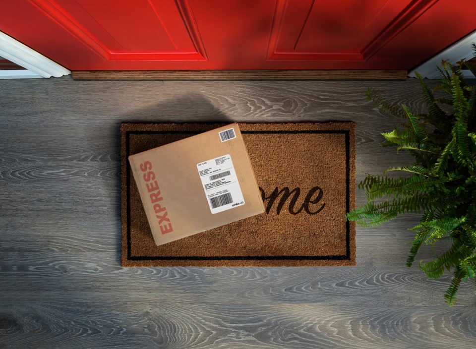 delivery-adobestock_280905657