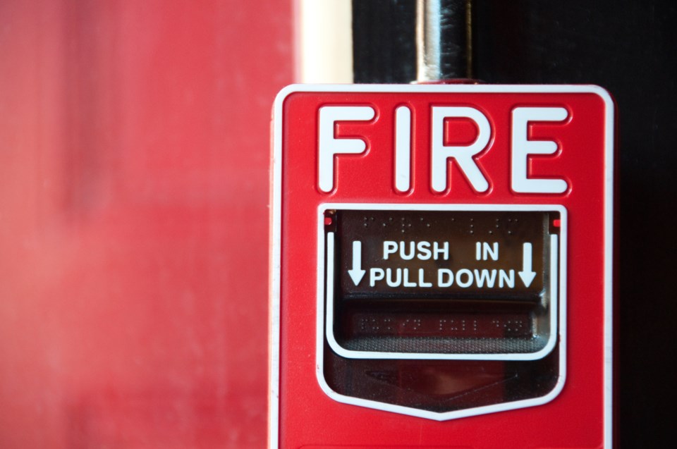 fire alarm AdobeStock
