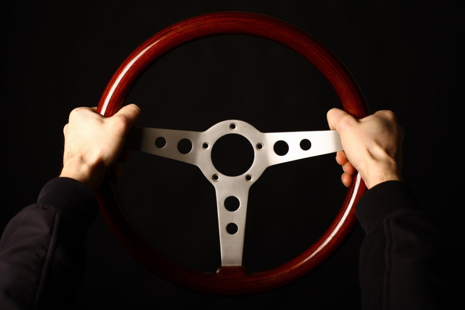 hands steering wheel